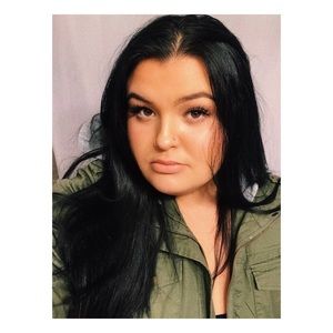 Meet your Posher, Breanna